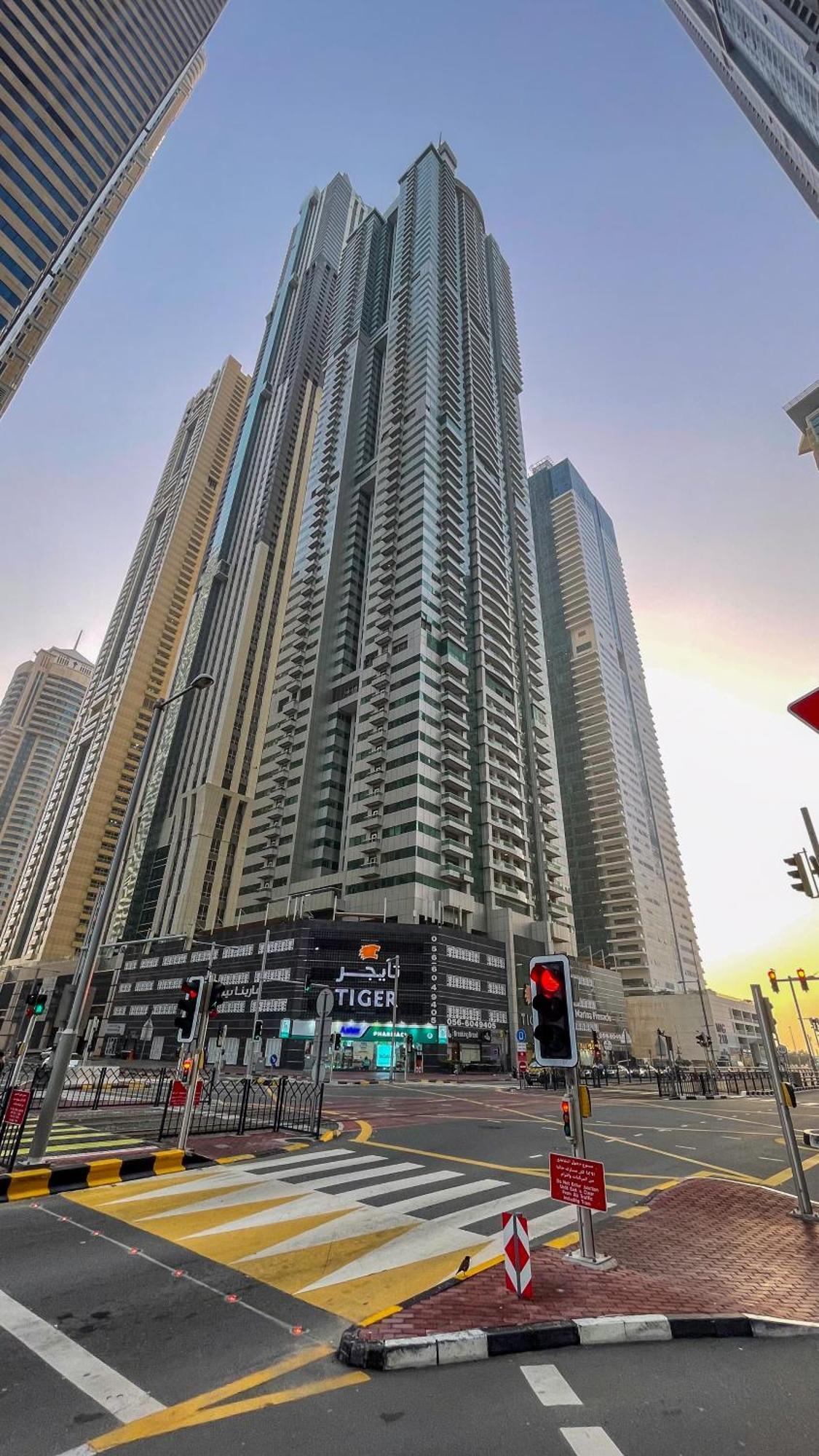 Cozy One-bedroom In Marina * Dubai